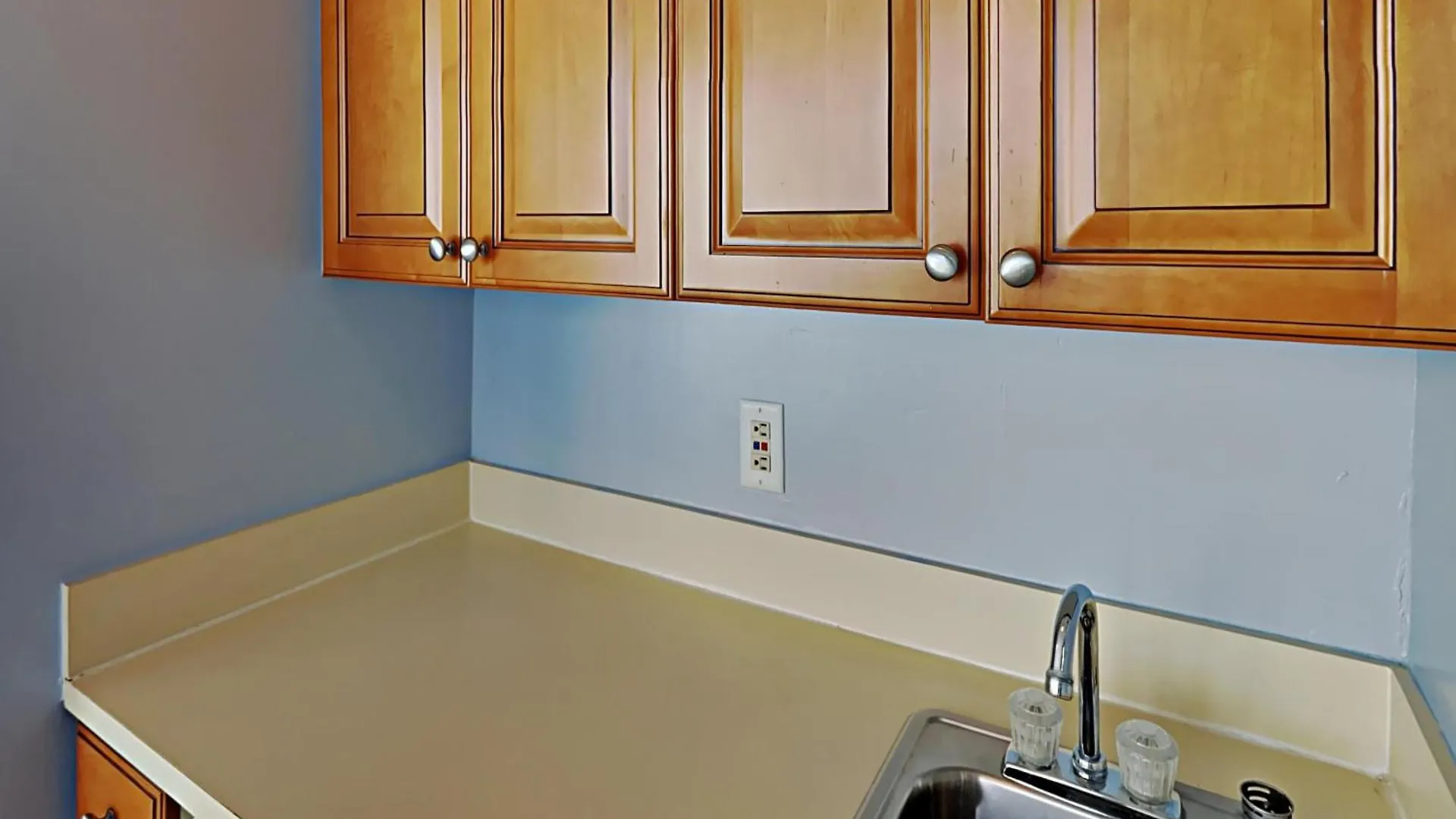 Edgewater Tower III 1204 - Penthouse Apartment Panama City Beach